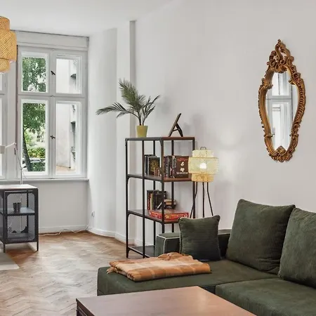 Διαμέρισμα Stilvolles 3-zimmer-domizil Mit Hochwertiger Ebk Und Fischgraetparkett